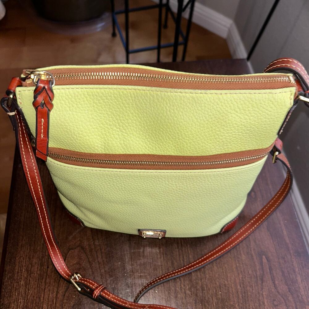 Dooney & Bourke All Leather Pebble Leather Crossbody / Shoulder Bag - Picture 4 of 16